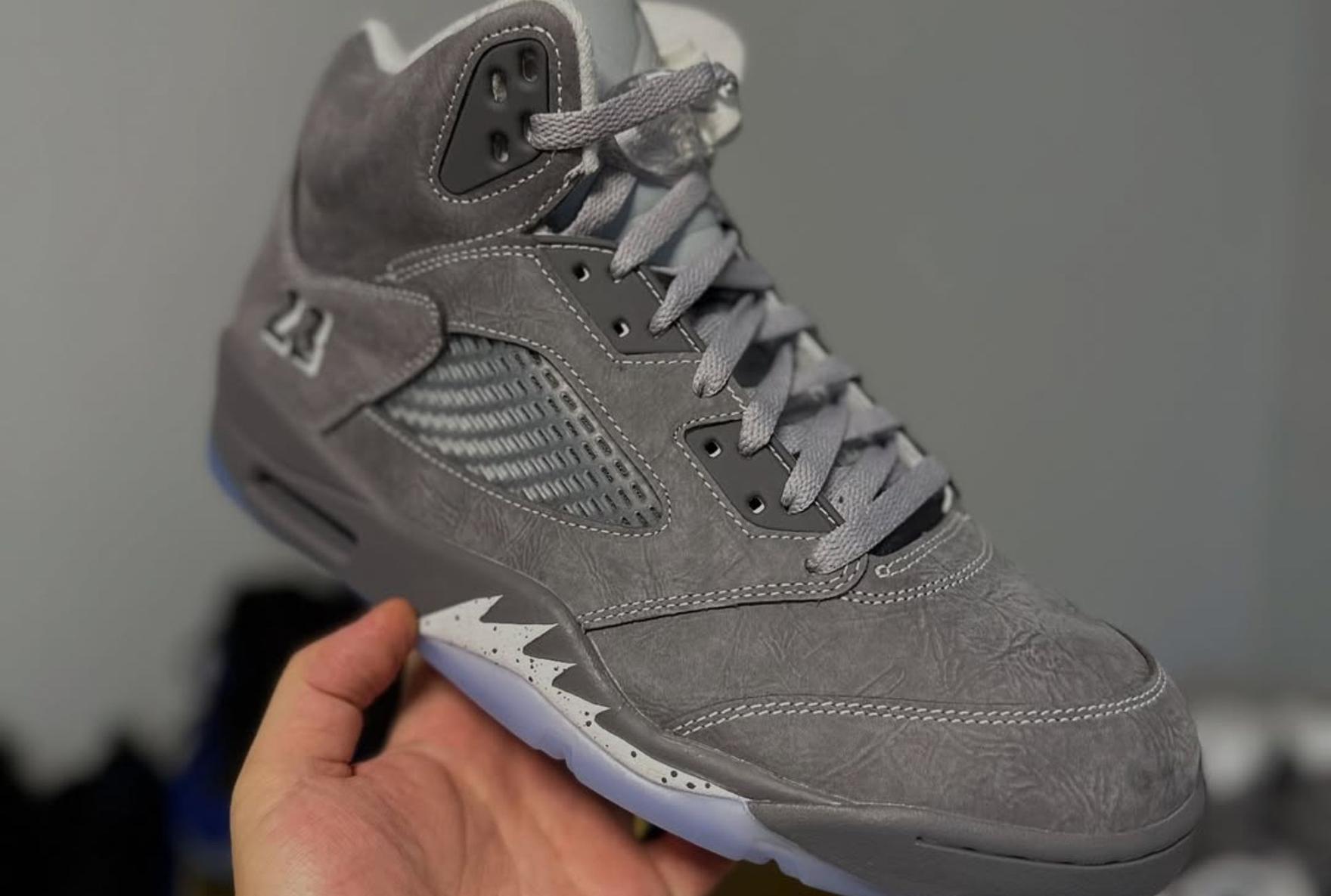 Air Jordan 5 'Wolf Grey' sneaker In Hand