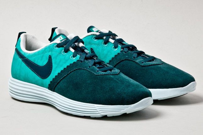 Nike Lunarmtrl Teal Pair 1