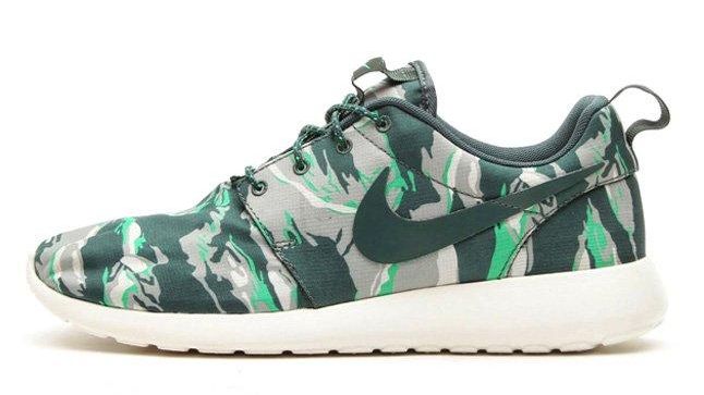 correcto evidencia busto Nike Roshe Run (Forest Camo Pack) - Sneaker Freaker