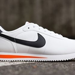 hurken van mening zijn samenwerken Nike Cortez Basic Leather (White/Black/Team Orange) - Sneaker Freaker