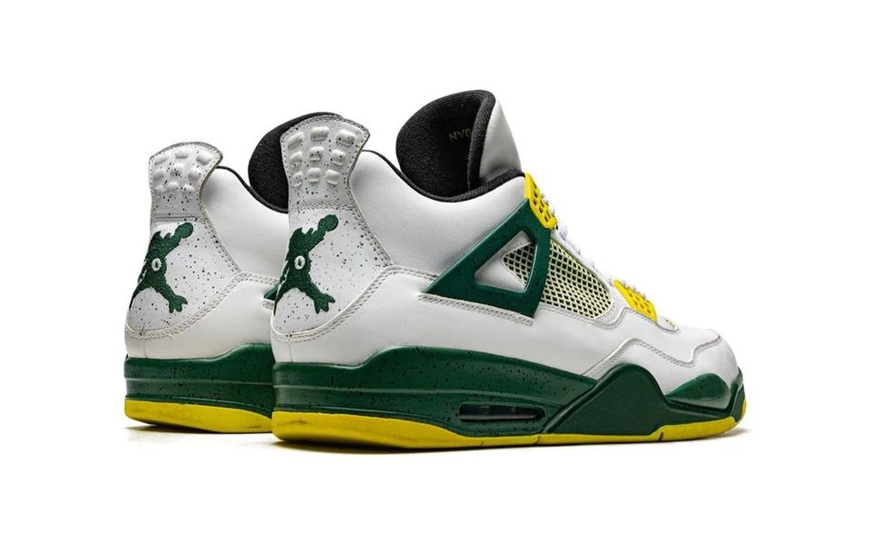 sneakerheads jordan 4