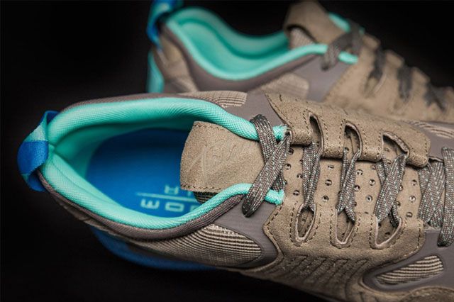 Sneakersnstuff X Nike Zoom Taria Fearless 2