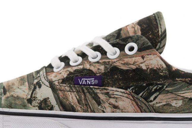 Vans Liberty Era Low Forest Midfoot Detail 1