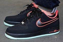 Nike Air Force 1 Low Laser Crimson Arctic Green 1