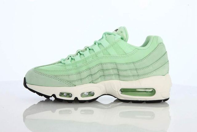 womens nike air max mint