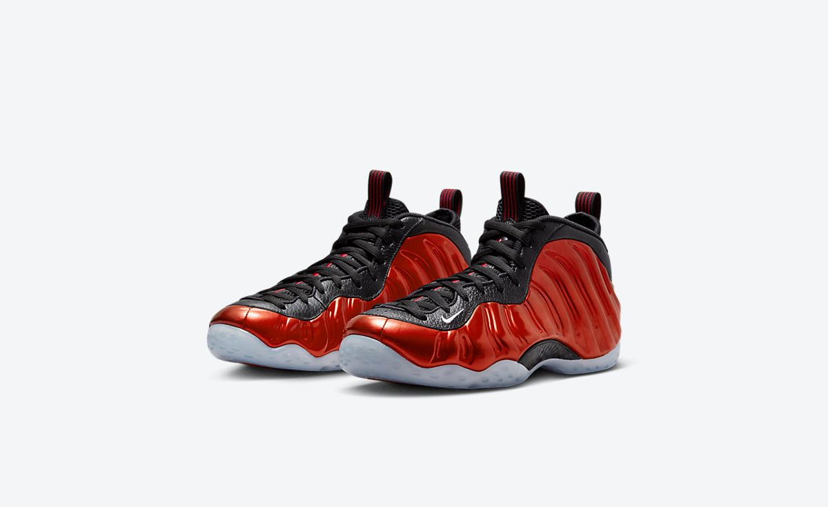 Metallic clearance red foams