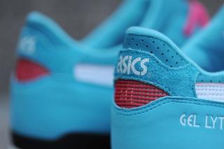 asics bait teal dragon