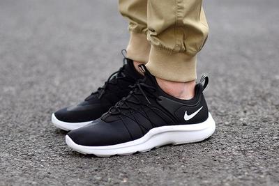 Nike Darwin Black White 3