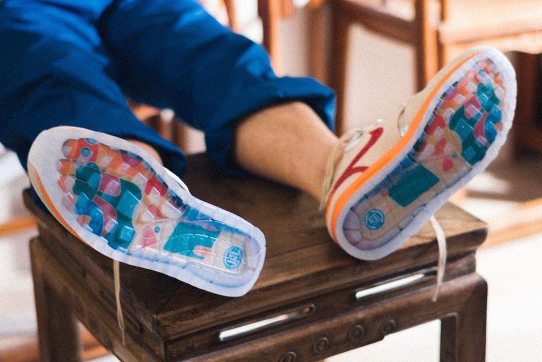 air max 1 kiss of death 2021 on feet