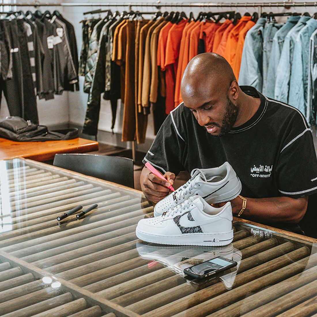 virgil signing shoes｜TikTok Search