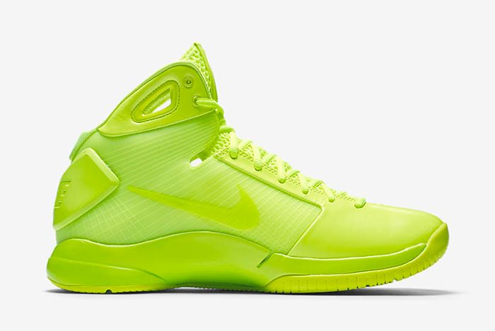 neon green hyperdunks