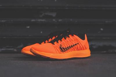 Nike Lunaracer 3 Total Orange