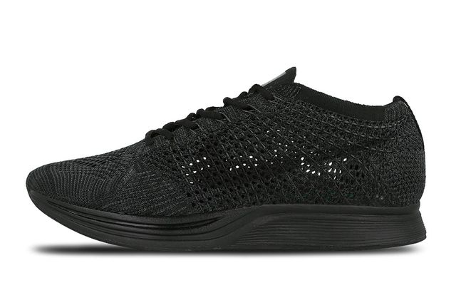 nike flyknit racer triple black