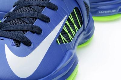 Nike Hyperdunk Low Hyperblue Elecgreen Midfoot Detail 1