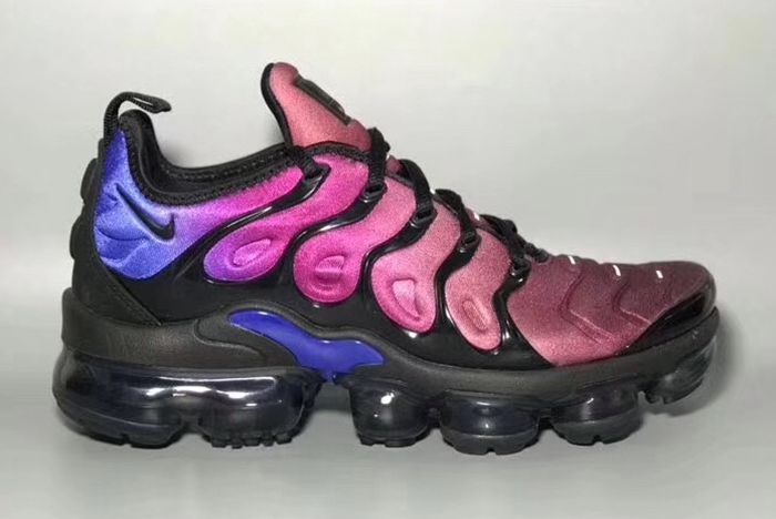 nike vapormax purple and pink