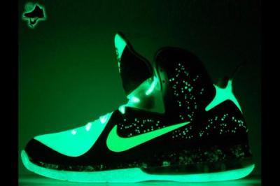 Nike Lebron 9 Brightest Galaxy Customs Gourmet Kickz 02 1