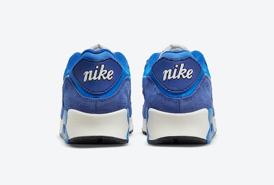 Nike Air Max 90 ‘Signal Blue’