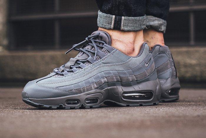 Nike Air Max 95 (Cool Grey) - Releases