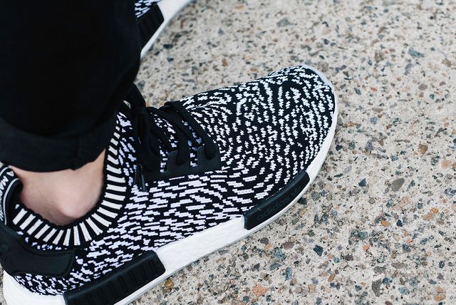nmd r1 sashiko white