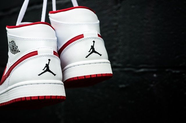 Air Jordan 1 Mid White Gym Red 3