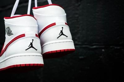 Air Jordan 1 Mid White Gym Red 3