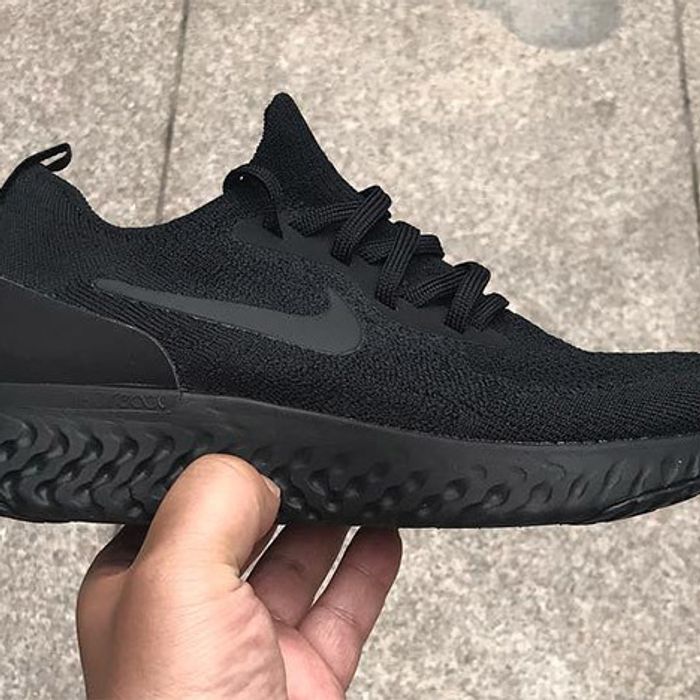 Nike triple black epic react Clearance