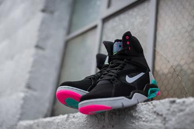 Nike Air Command Force Spurs 5