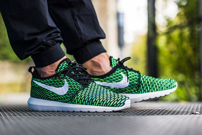 Nike Roshe Flyknit New Colourways Releases