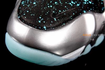 Nike Barkley Posite Max Pure Platinum Toe Detail 1