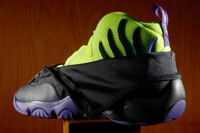 Nike Air Zoom Flight The Glove Lakers 1