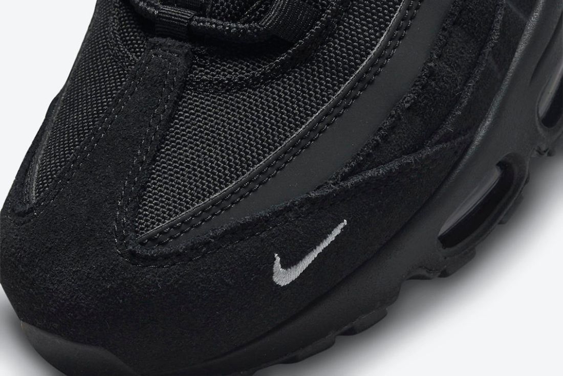 Nike Air Max 95 in Murdered-Out Black and Yellow