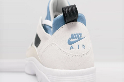 Nike Air Trainer Huarache Low Cream Blue
