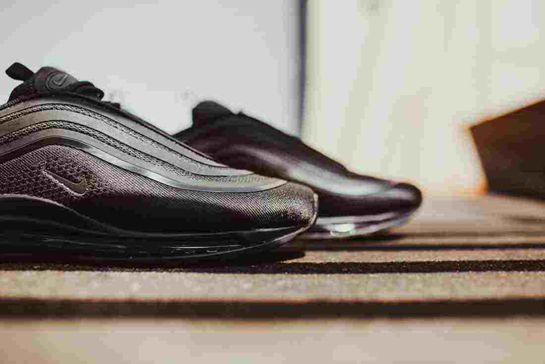 air max 97 ultra 17 triple black