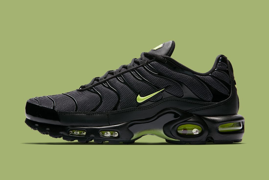 tns black and green