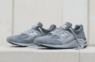 wtaps new balance 990v2