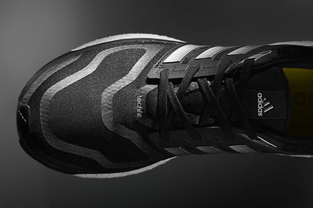 Adidas Boost Black Toe Detail 1