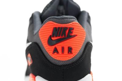 Nike Air Max 90 Black Total Crimson Heel 1