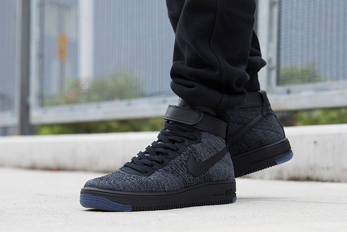 nike air max flyknit high top