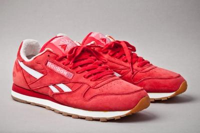 Reebok Classic Leather Vintage Union Red Angle 1
