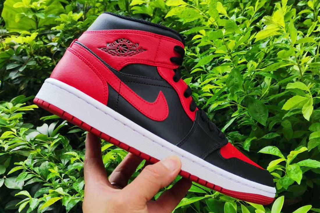 air jordan 1 mid bred