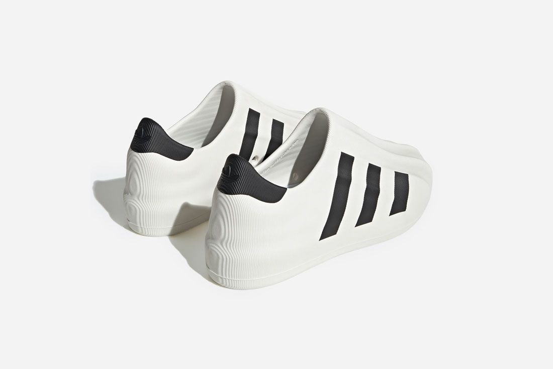 Superstar slip shop on release date