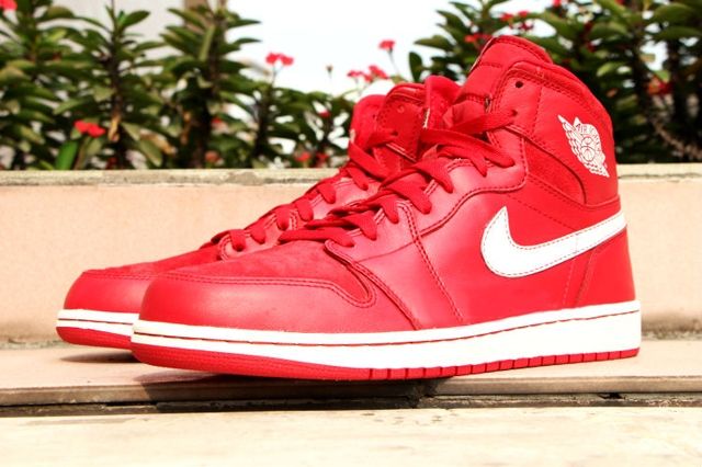 Air Jordan 1 High OG (Gym Red)