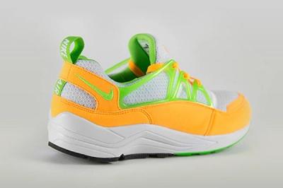 Nike Huarache Light Atomic Mango 11