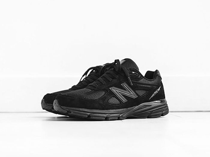 competition By the way classmate New Balance 990 Kills in 'Triple Black' - Sneaker Freaker
