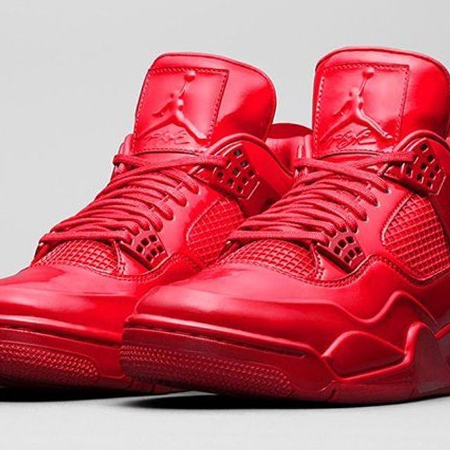 Air Jordan (University Red) - Sneaker Freaker