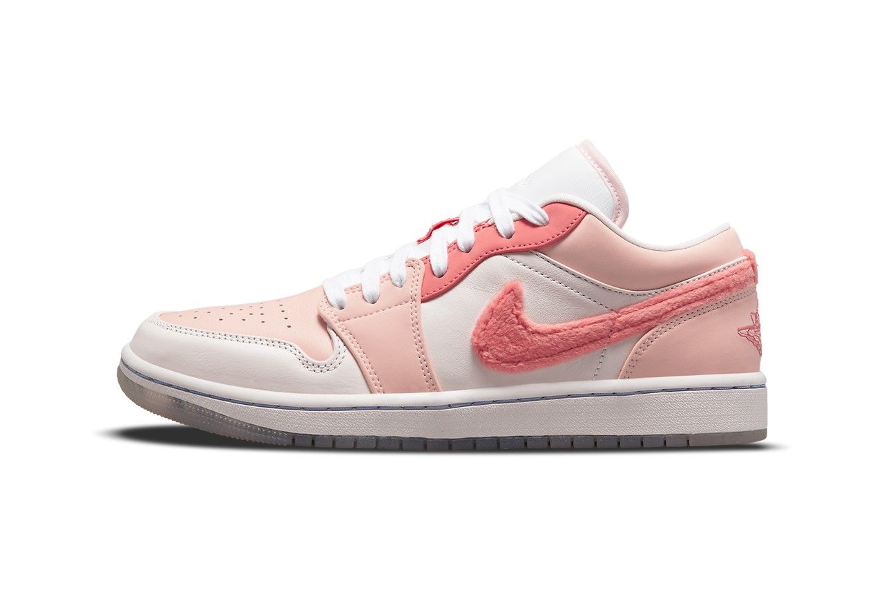 air jordan 1 low pink mighty swooshers