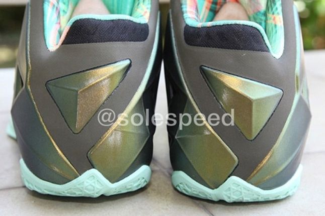 Nike Lebron Xi First Look Heel Detail