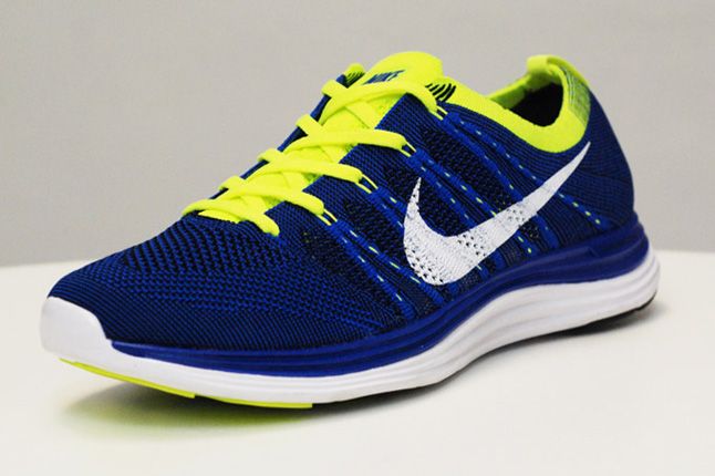 Nike Lunar One Blue Volt Quater 1