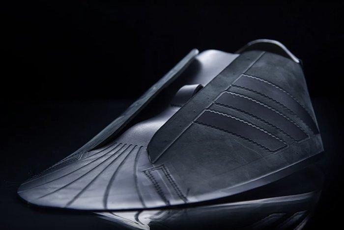 Adidas Present Futurecraft Leather