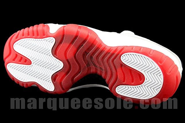 Air Jordan 11 Low Red White 5 1